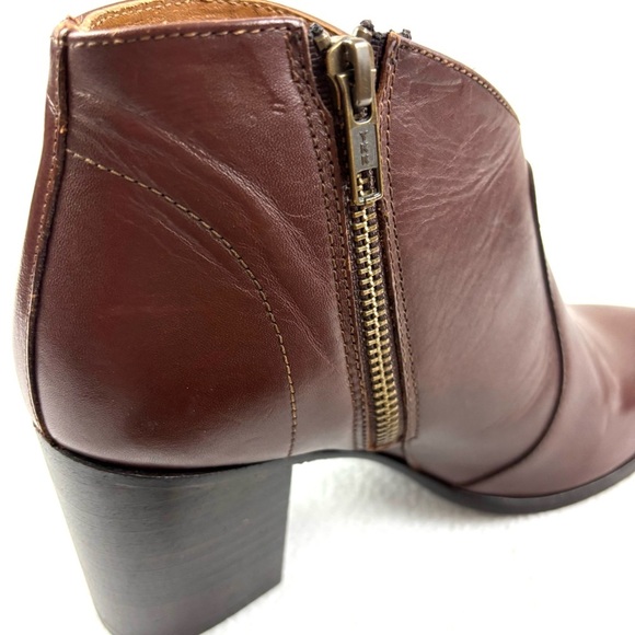 Frye Nora Chestnut Leather Stacked Heel Zip Ankle Moto Western Boots Size 7 - Picture 5 of 11
